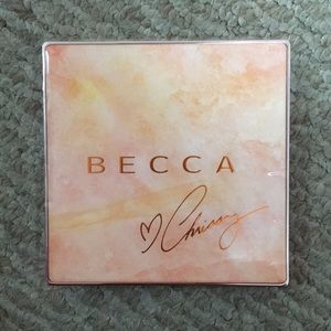Becca x Chrissy Teigen Glow Face Palette